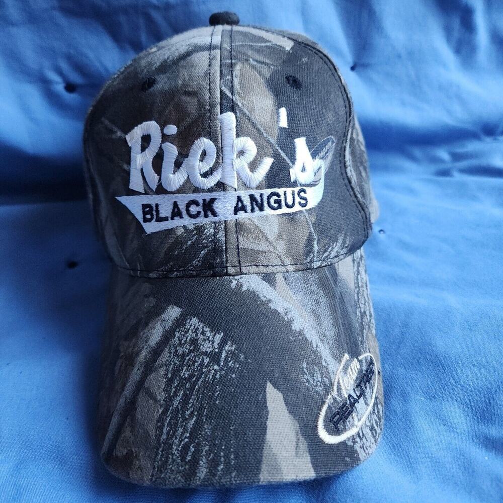 Riek's Black Angus WI Camo Baseball Cap Trucker Hat Adjustable Good Condition